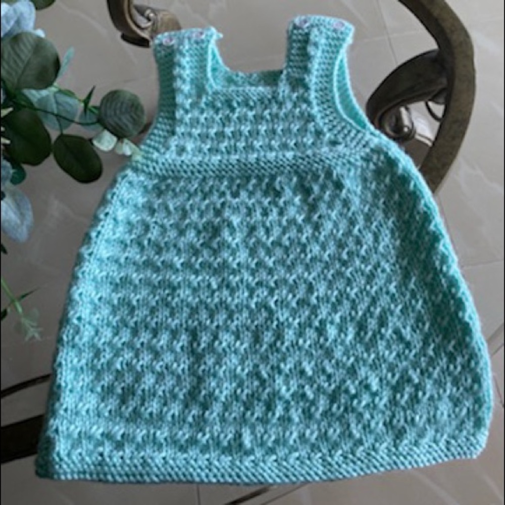 Handmade knitted green dress (12-18 months)